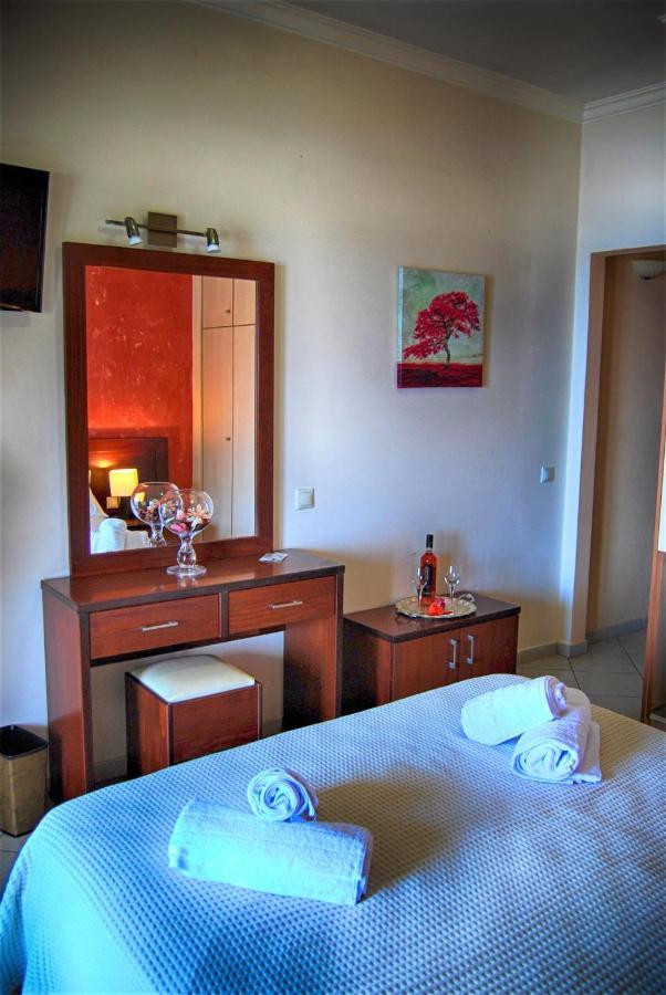 Hotel Philoxenia à Ermones Extérieur photo