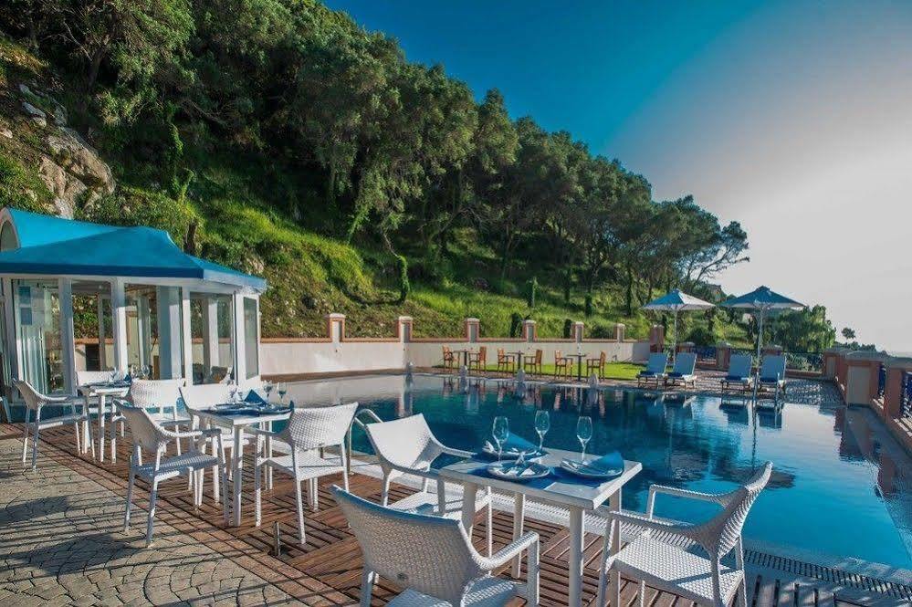 Hotel Philoxenia à Ermones Extérieur photo